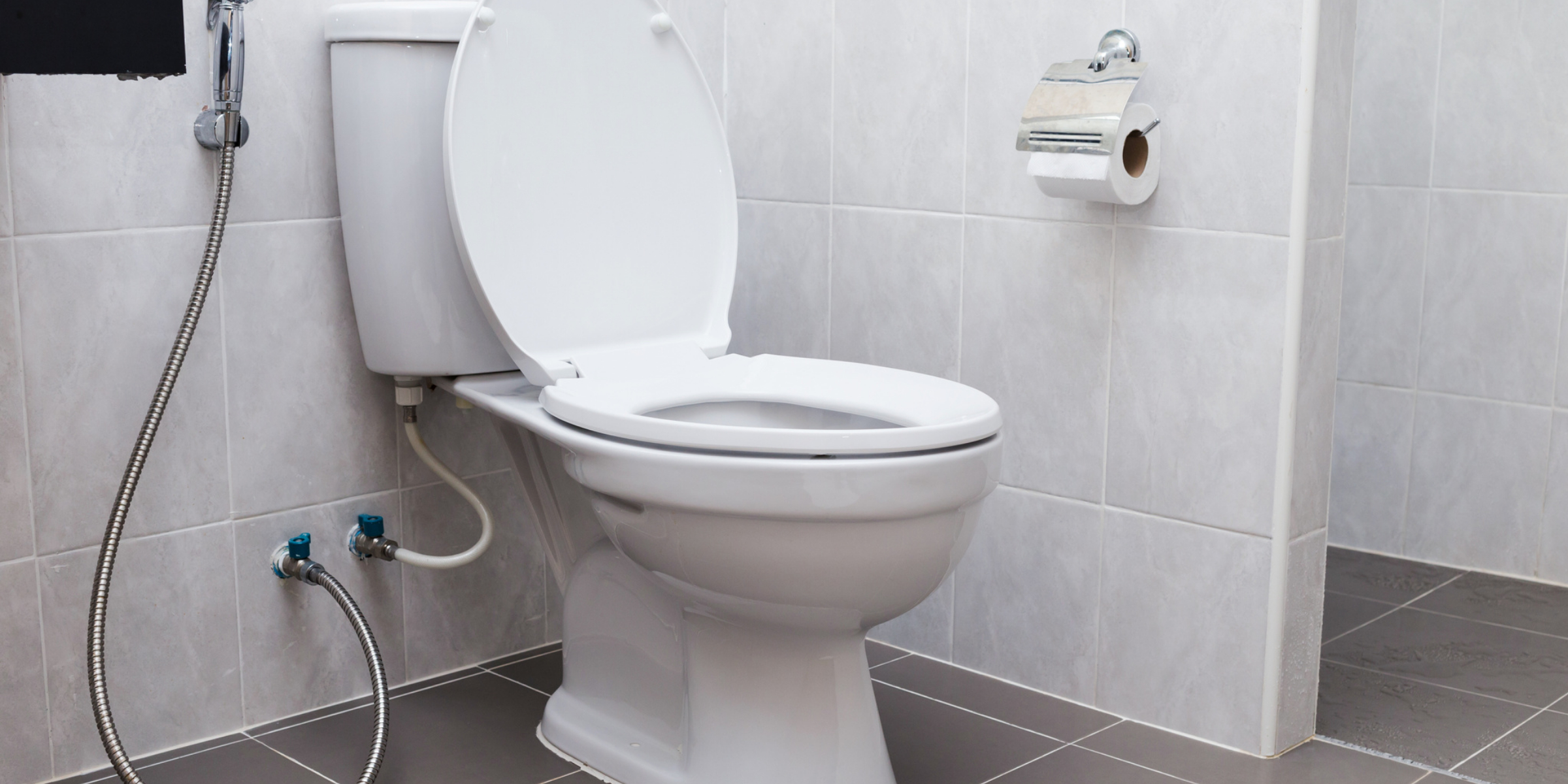 DIY Guide to Fixing a Loose Toilet Seat in Minutes